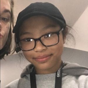 Meet your Posher, Hannah